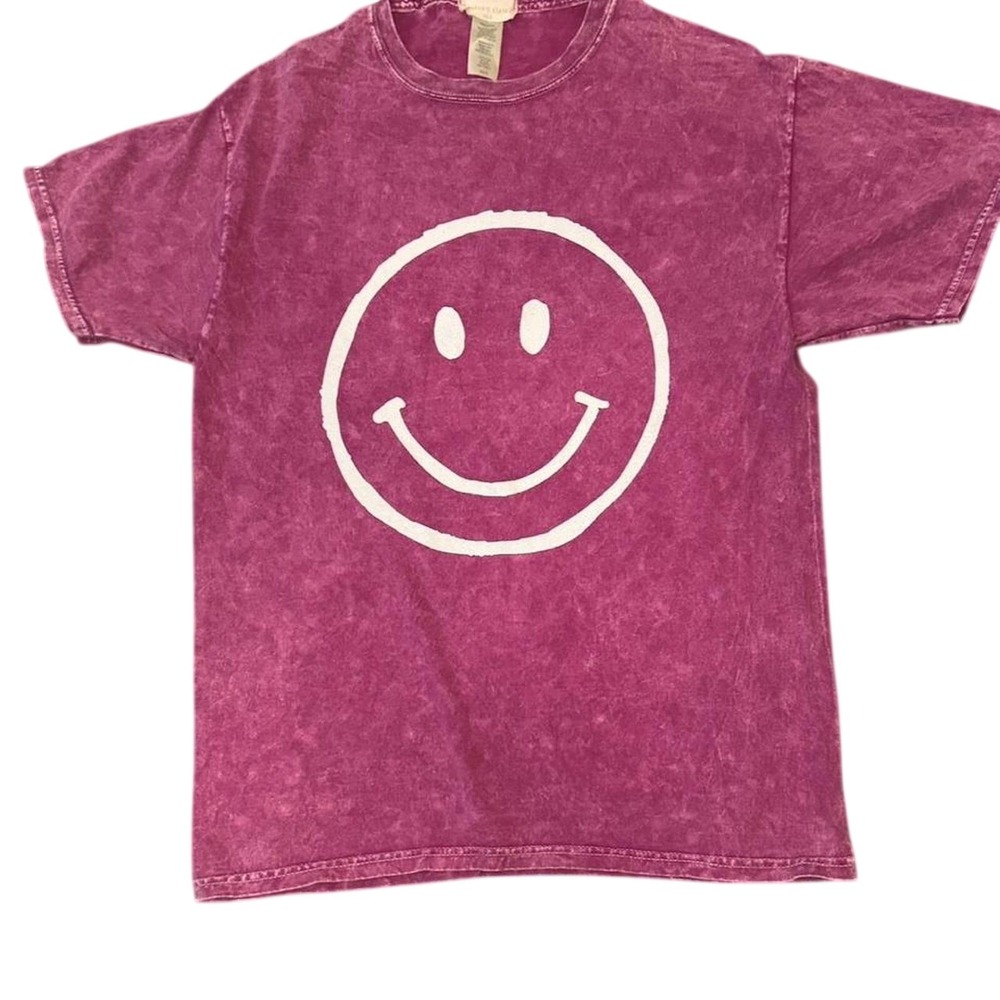 Altar'd State Smiley Face Graphic T-Shirt Pink Mineral Wash Womens‎ XS/S